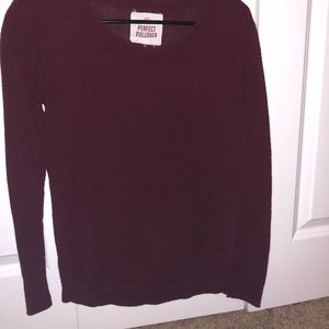 maroon sweater